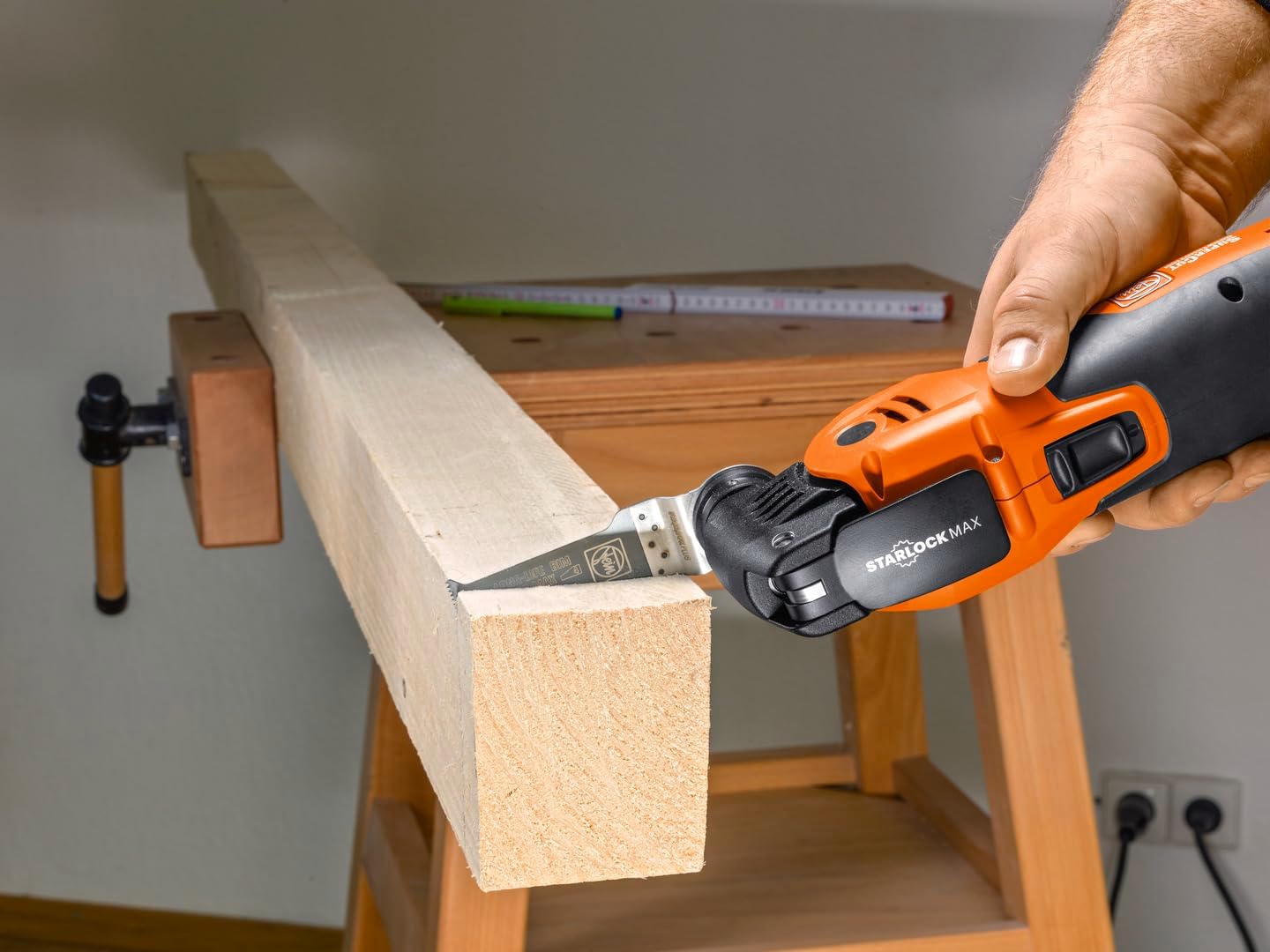 Multimaster MM 700 Max Top,MultiTool puissant rapide avec plus de 60 accessoires, Motor FEIN 450 W, système anti-vibration, Porte-outil StarlockPlus, Changement d’accessoire QuickIN Max Top MM 700