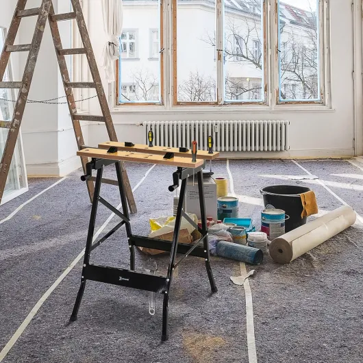 Établi pliant établi de serrage avec 4 serre-joints table de travail chevalet de sciage, charge 100 kg, structure en acier, plan de travail pour chantier atelier garage, 62,5x60,5x78,5cm, noir