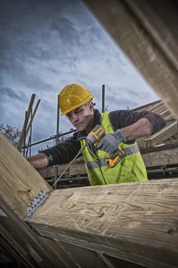 Visseuse à Chocs Brushless XR 18V Li-Ion 5Ah - DCF887P2-QW - Électrique sans Fil avec Coffret TSTAK, 2 Batteries / Chargeur - 3 Vitesses (0-1000/2800/3250tr/min) - Mandrin ¼” - 400W 2 batteries XR 18V 5Ah et 1 chargeur Unique