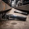 Milwaukee M12 Fuel : la clé à cliquet angulaire réduit de 25 % et cible les espaces étroits