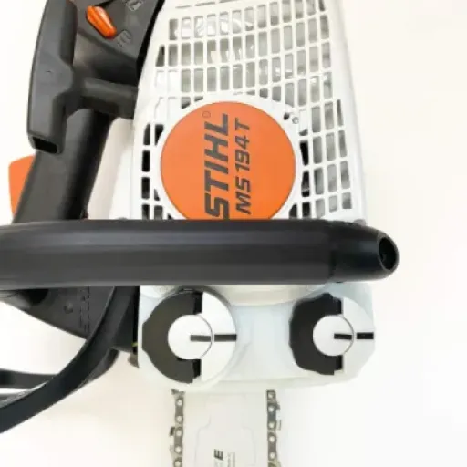 Test Stihl MS 194 T : la tronçonneuse d’élagage légère qui fait le job en hauteur
