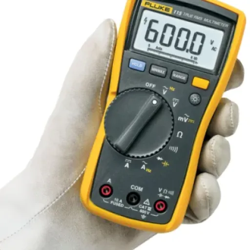 Test Fluke 115 : le multimètre sérieux pour ceux qui en ont marre des jouets à 20€
